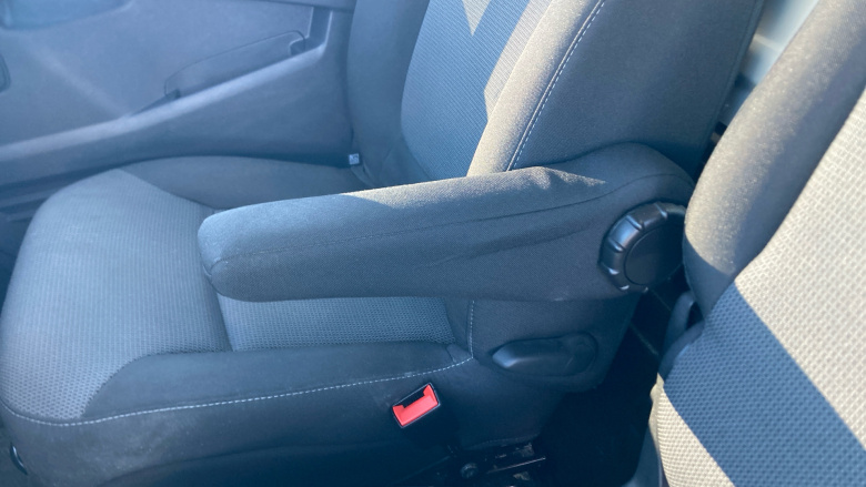 Renault Trafic Swb Diesel SL30 Blue dCi 130 Advance Van